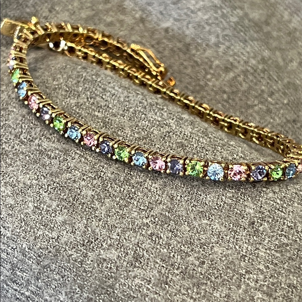 Joan Rivers Crystal Bracelet - Picture 8 of 9